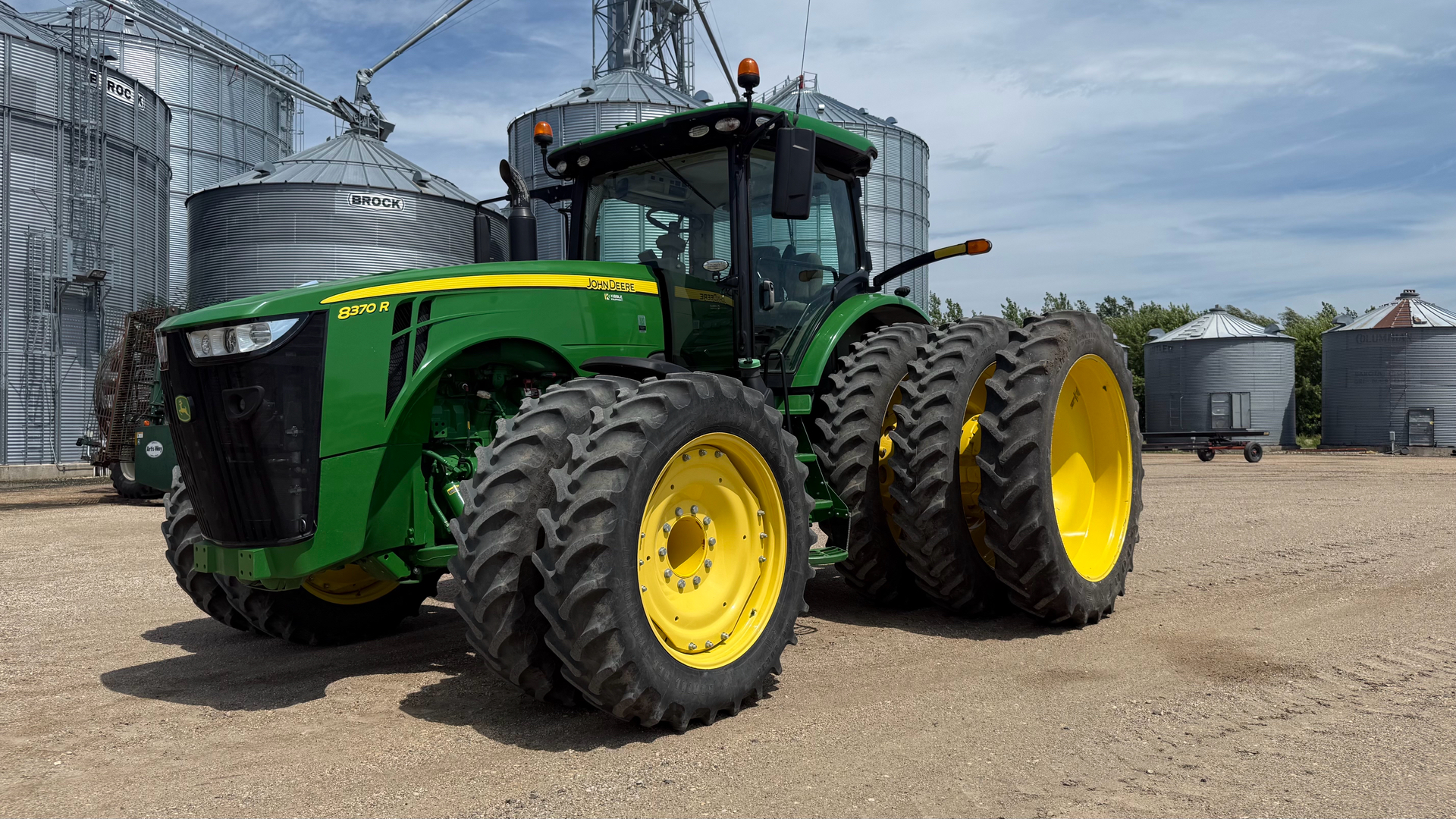 2018 John Deere 8370R